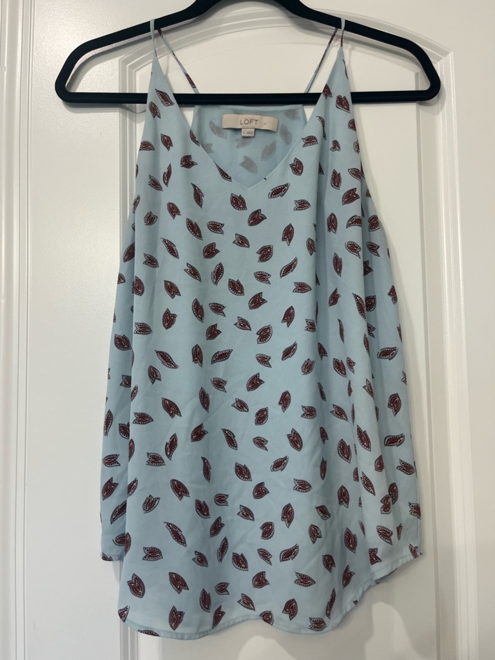 LOFT Light Blue Paisley-Print Spaghetti Strap Camisole Lightweight size small